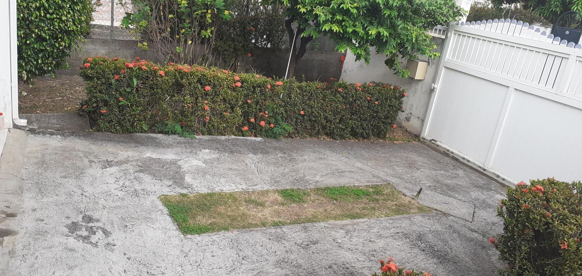 Apartamento Le P'Tit Nid Cocodydy Baillif Exterior foto